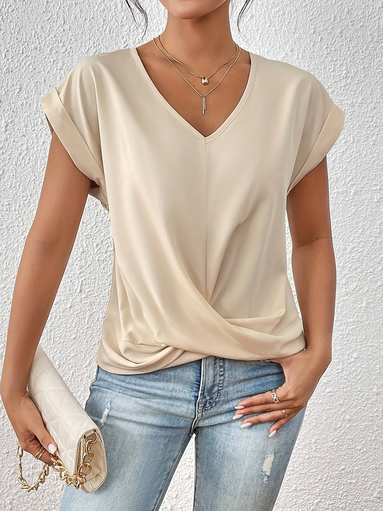 Lumière- T-shirt décontracté avec décolleté en cœur