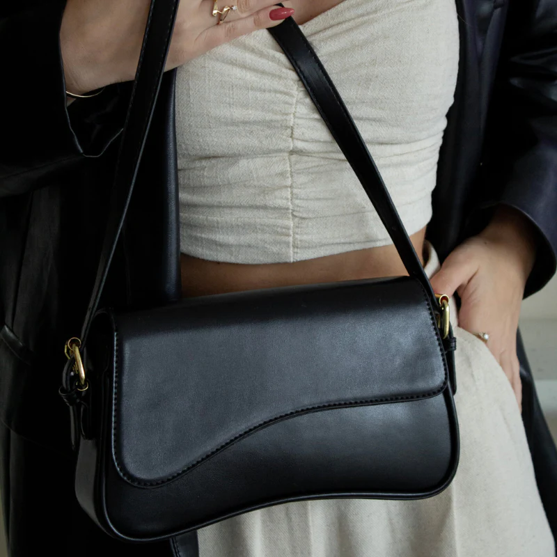 Sac en Cuir Végétalien Style Baguette - Femme - Fiora