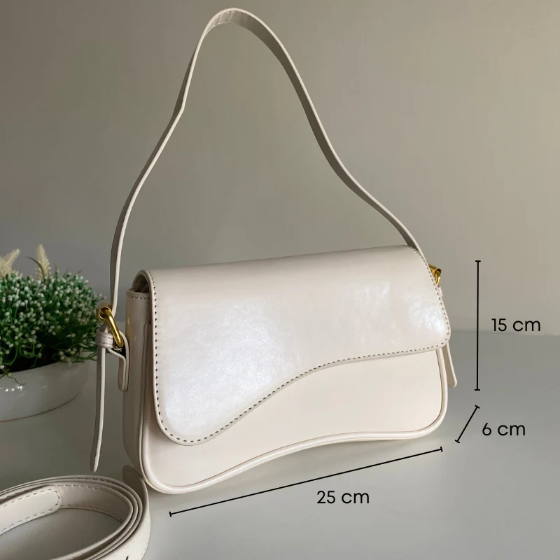 Sac en Cuir Végétalien Style Baguette - Femme - Fiora