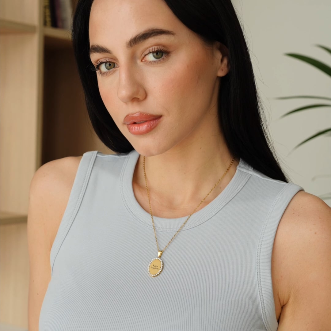 Collier personnalisé avec pendentif ovale zircon – Clarisse®